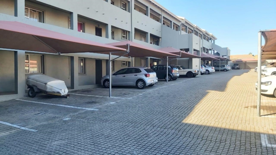 2 Bedroom Property for Sale in Heiderand Western Cape